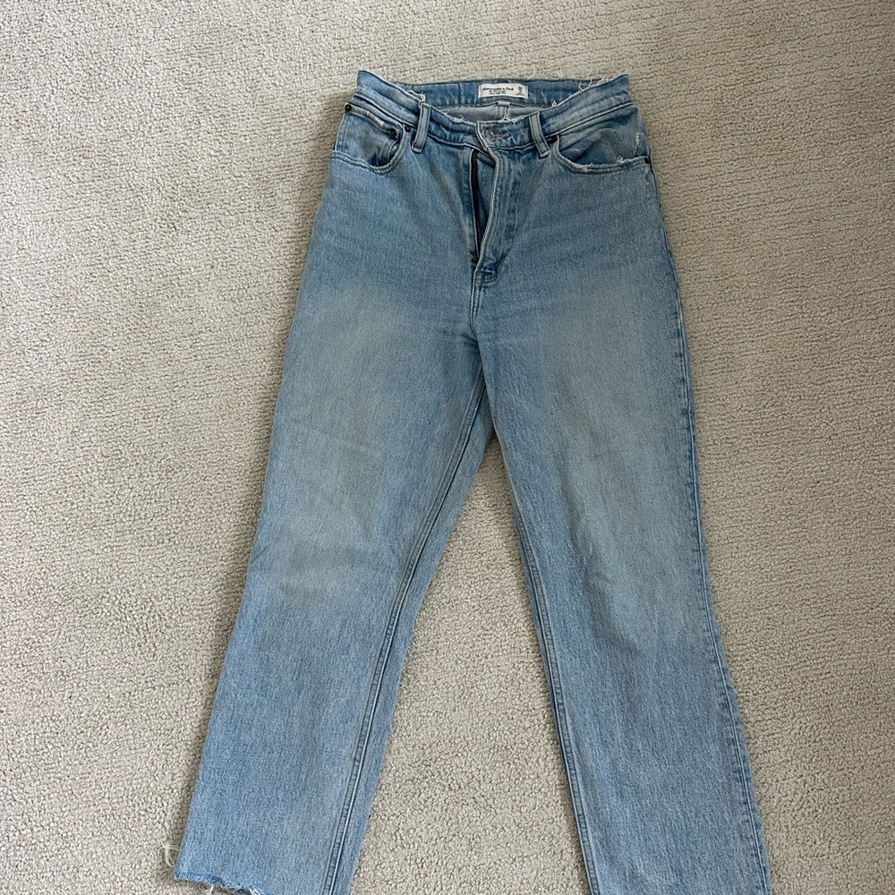 Abercrombie & Fitch Light Blue curve love Straight Leg Jeans
